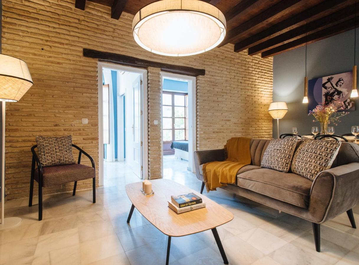 Suites Triana Sevilla Apartments Экстерьер фото