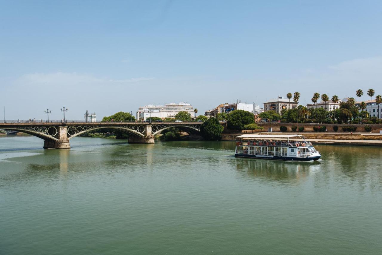Suites Triana Sevilla Apartments Экстерьер фото