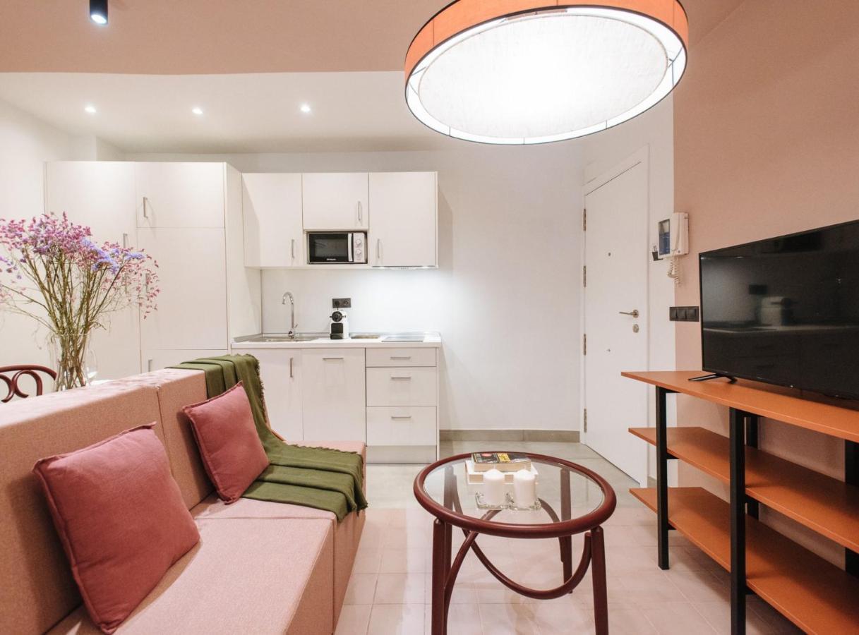 Suites Triana Sevilla Apartments Экстерьер фото