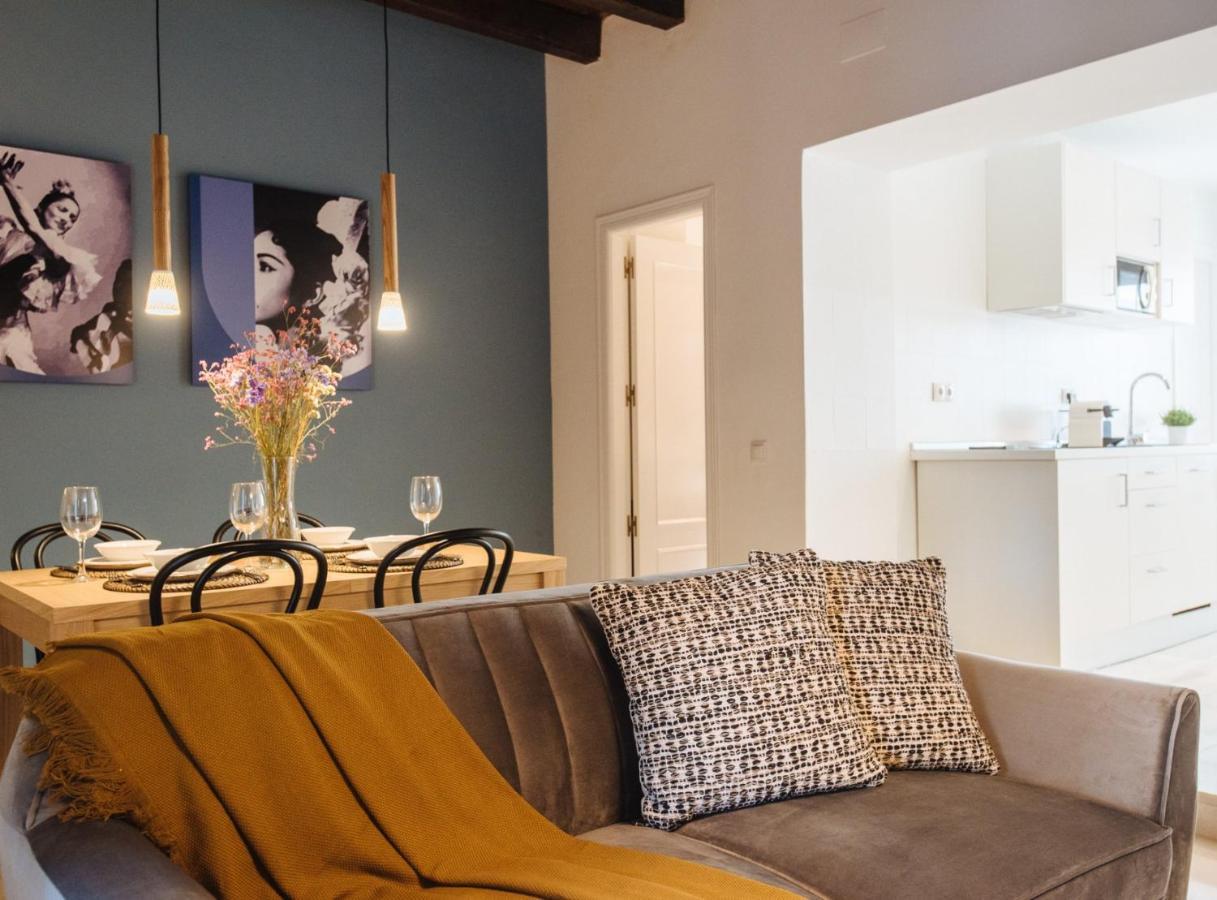 Suites Triana Sevilla Apartments Экстерьер фото