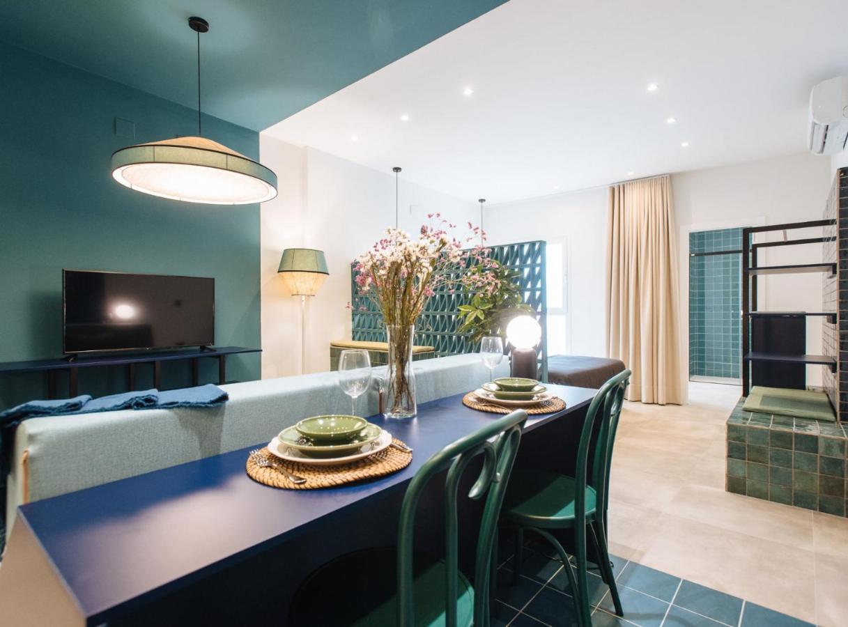 Suites Triana Sevilla Apartments Экстерьер фото
