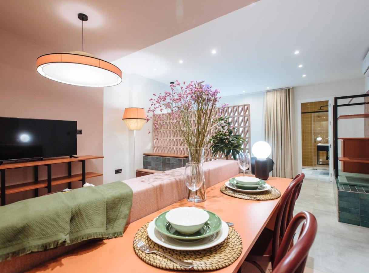 Suites Triana Sevilla Apartments Экстерьер фото