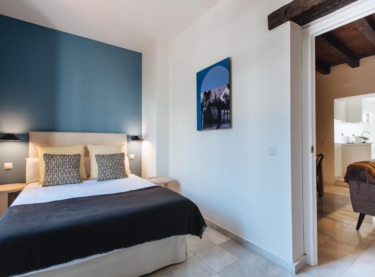 Suites Triana Sevilla Apartments Экстерьер фото